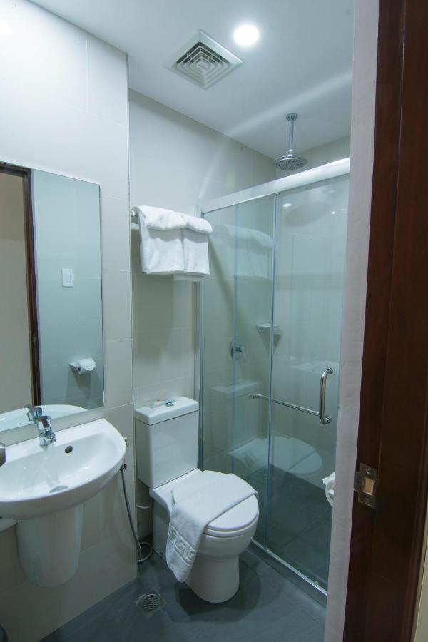 Mango Suites Cauayan Экстерьер фото