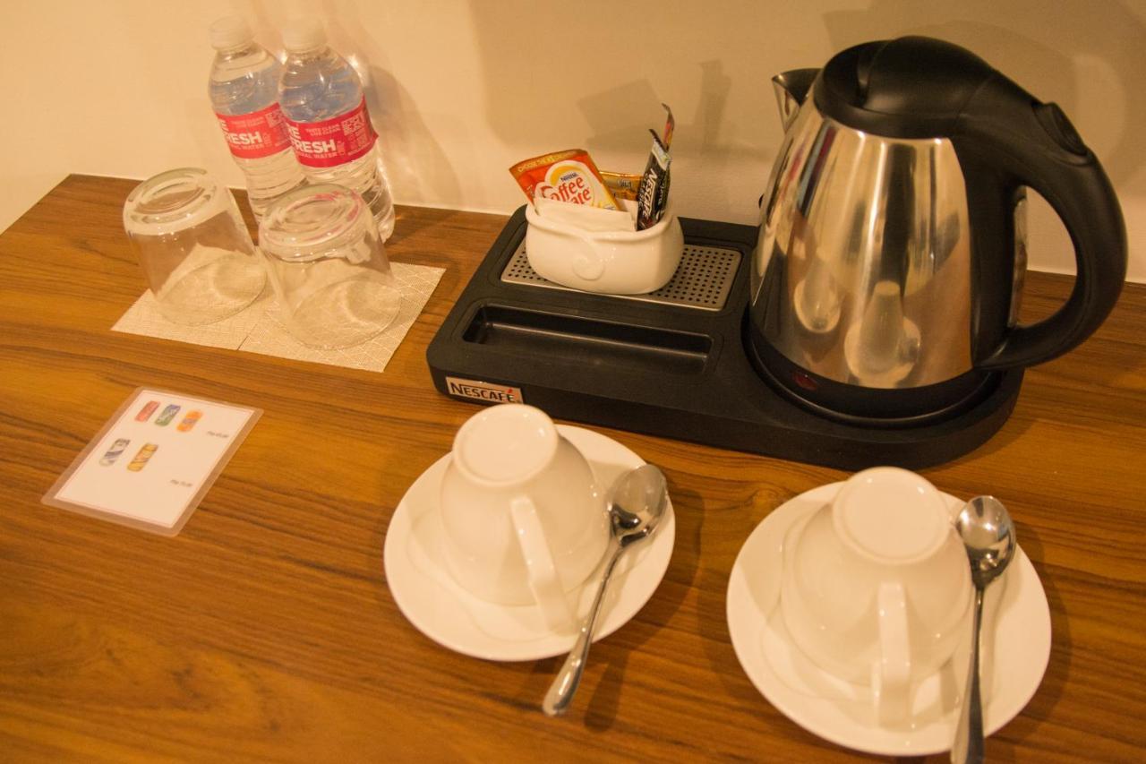Mango Suites Cauayan Экстерьер фото
