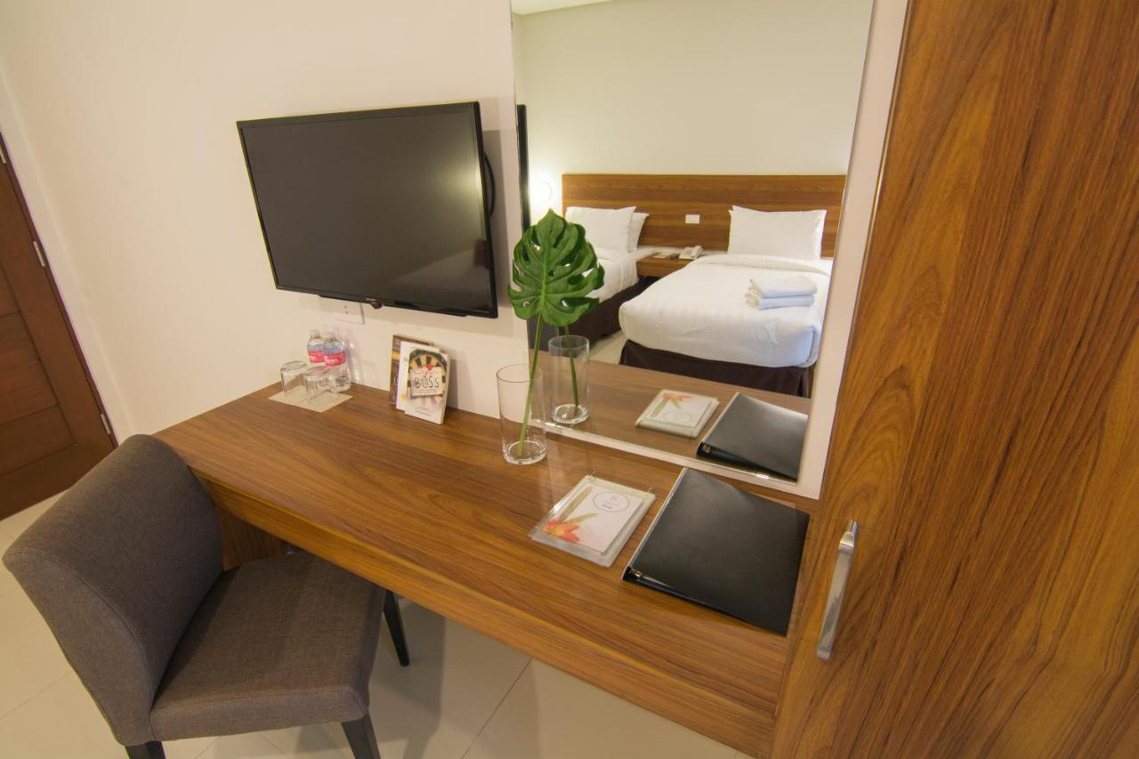 Mango Suites Cauayan Экстерьер фото