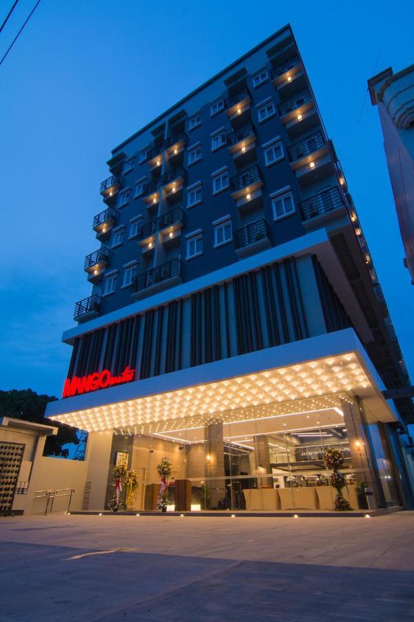 Mango Suites Cauayan Экстерьер фото